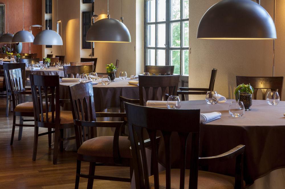 Ac Hotel Palacio De Santa Ana By Marriott Valladolid Eksteriør bilde Restaurant