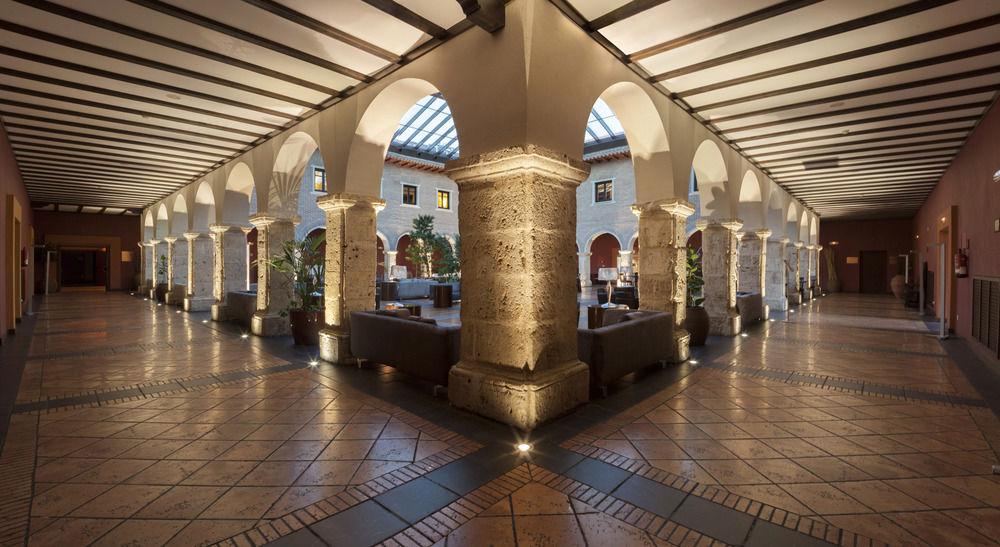 Ac Hotel Palacio De Santa Ana By Marriott Valladolid Eksteriør bilde The interior of the hotel