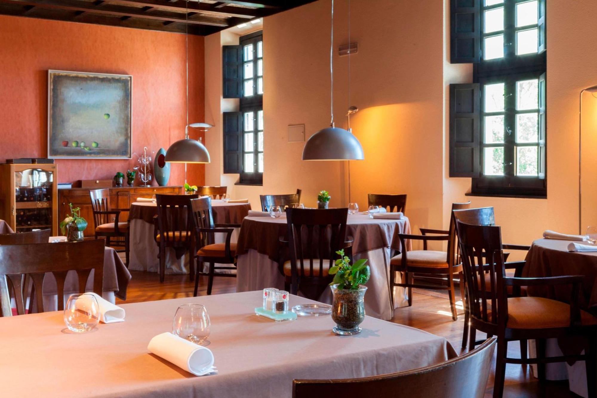 Ac Hotel Palacio De Santa Ana By Marriott Valladolid Eksteriør bilde Restaurant El Bulli