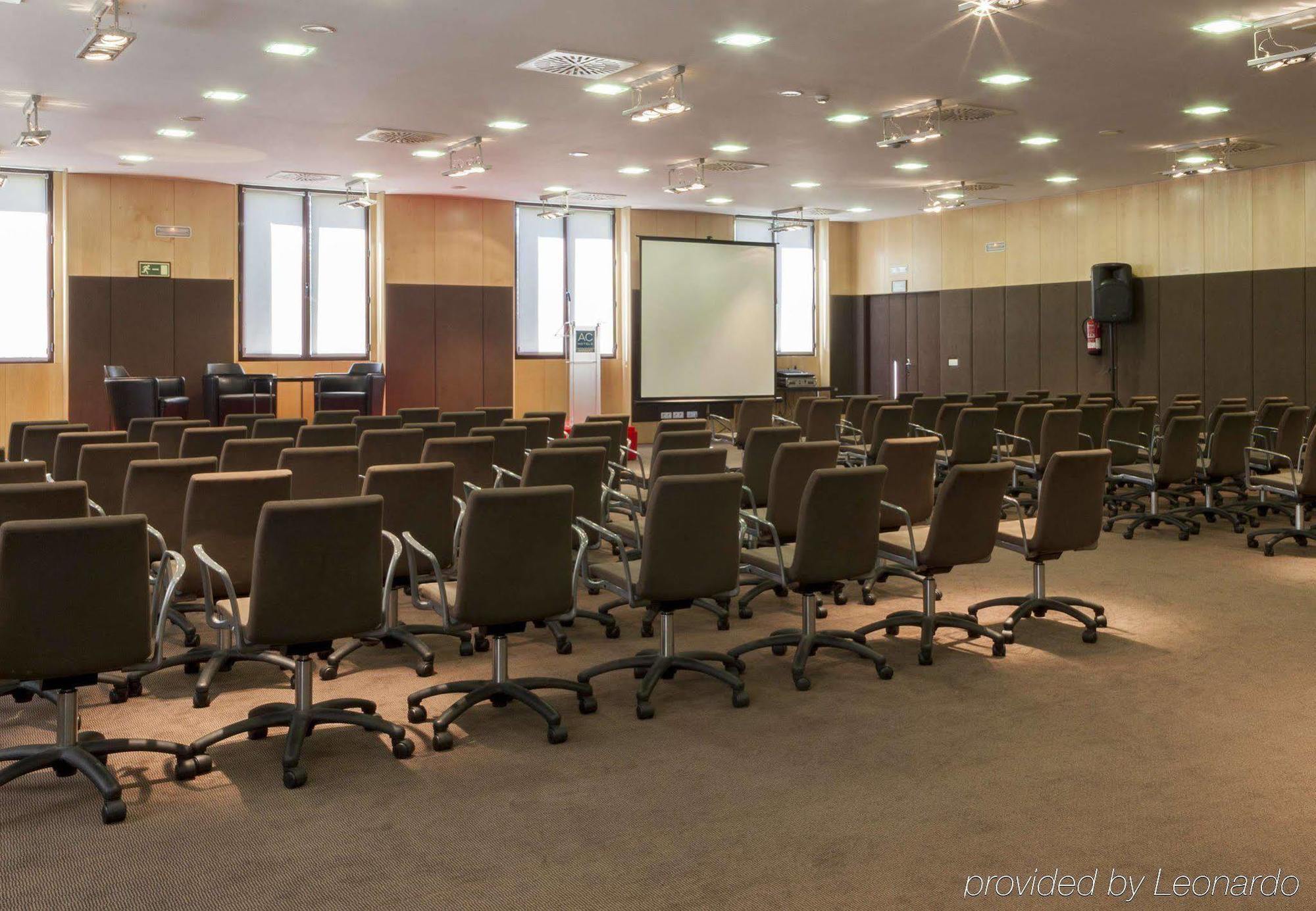 Ac Hotel Palacio De Santa Ana By Marriott Valladolid Eksteriør bilde The main conference room